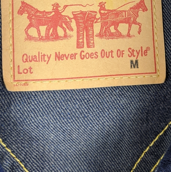 Levi's | Med Wash Classic Denim Jacket - E90 - Picture 7 of 8